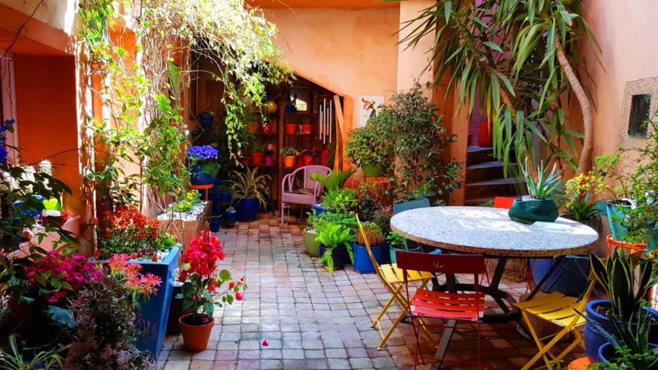 Petit Patio En Centre Ville Nîmes Exterior foto